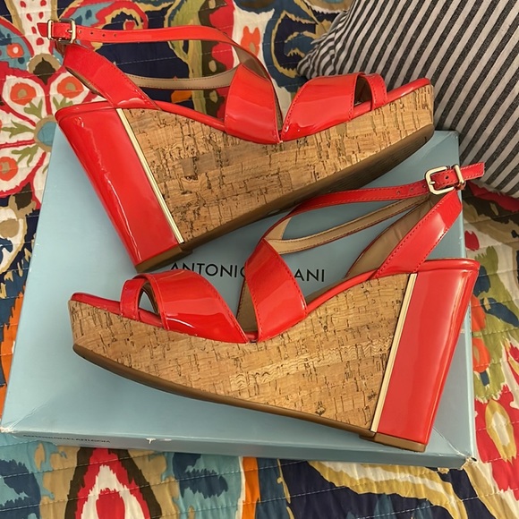 Antonio Melani Red Leather Cork Wedges Sz 10 - Picture 5 of 8